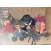 Image 6 : Plush Toys, Figurines, and Novelty Items