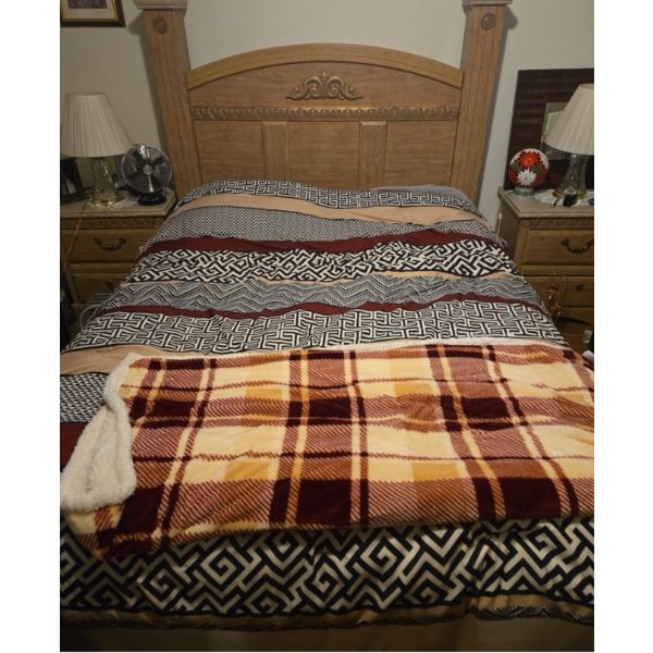 Queen Size Bed Blonde Oak Veneer 68W 64T