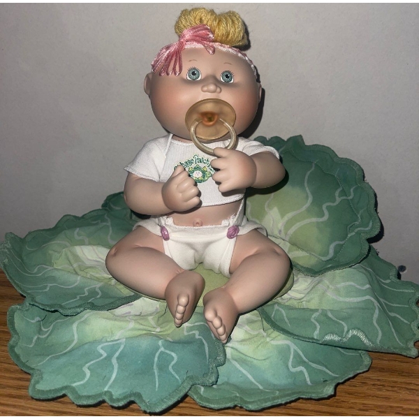 Adorable Cabbage Patch Kids Porcelain Danbury Emily Ann Preemie Doll