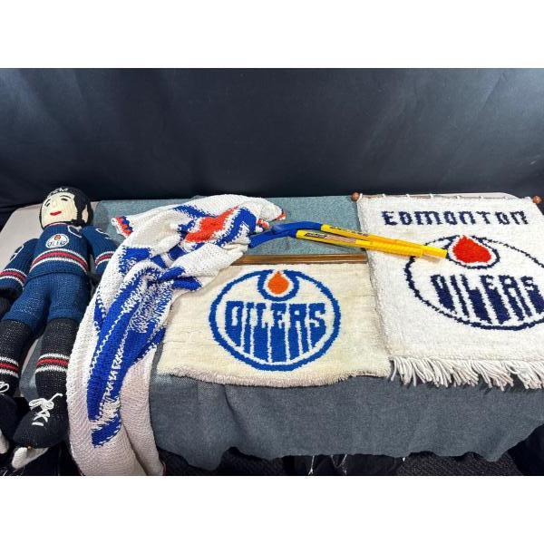 Handmade Knit Wayne Gretzky Doll And Tapestry's