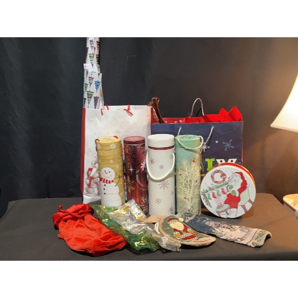 Christmas Gift Bags, Wrapping, Tins, and Packaging Set
