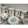 Image 2 : Vintage glassware set features a Bartlett-Collins tomato juice pitcher and four matching tumblers 