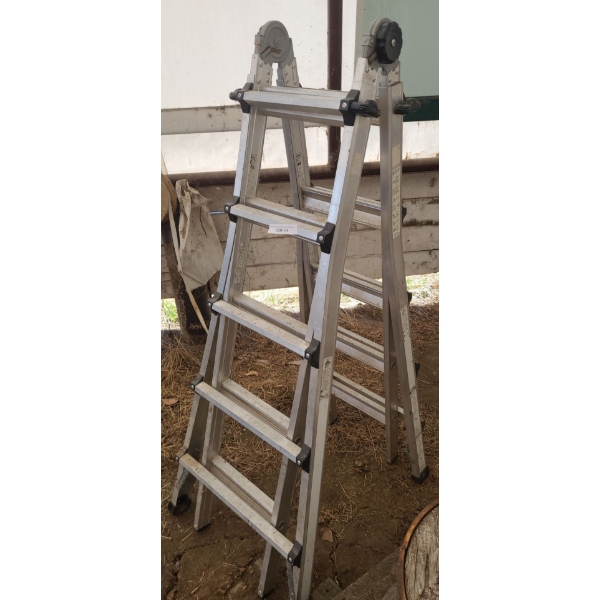Foldable Utility Ladder