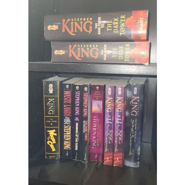 Stephen King Assortment of The Dark Tower Series 