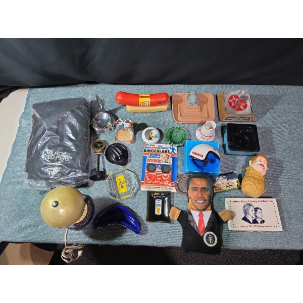 
Collectable toys and ash trays