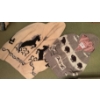 Image 1 : Ladies Outerwear - New Knit Sweaters - Hooded Lined Bison & Classic Style w/ Equestrian Print