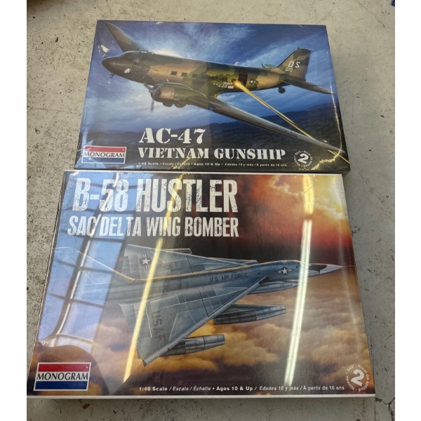 AC-47 Vietnam Gunship 1:48 Sc, B-58 Hustler Sac Delta Wing Bomber 1:48 Sc 