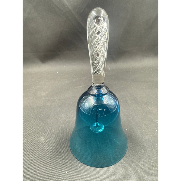 Blue Crystal Bell With Air Twist Handle 6.5T
