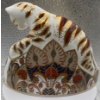 Image 2 : Gorgeous English Royal Crown Derby Bone China 'Bengal Tiger Cub' Figurine - 5In Long