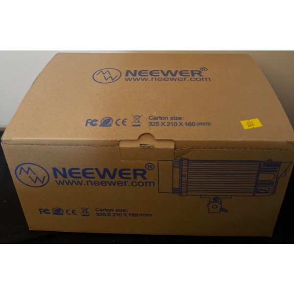 NEW NEEWER N-Series Studio Light N-300W(2)