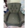 Image 2 : Green Upholstered Armchair with Tufted Back
