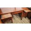 Image 10 : Solid Wood Older Style Desk With Detachable Top and Multiple Drawers