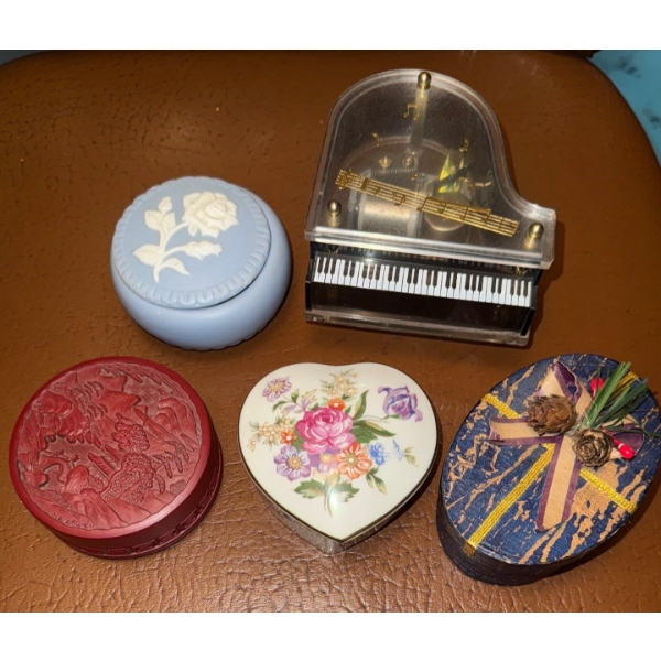 Winding Music Box' From Around The Globe & more