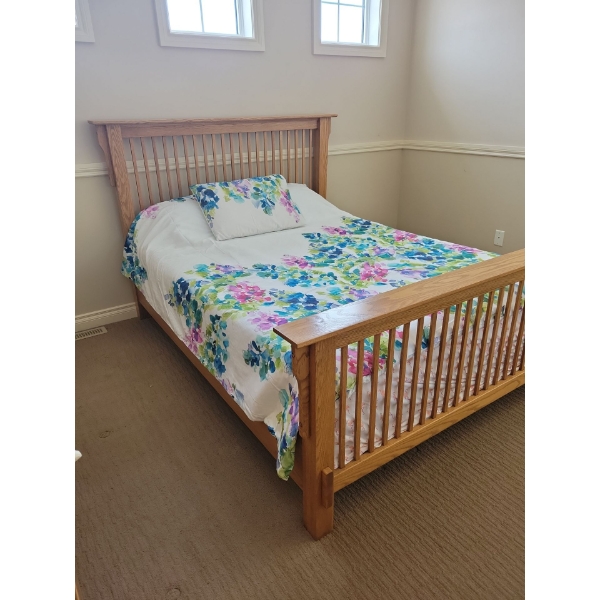 Delux Mission Style Shaker Bed - Queen - Includes Head/Footboards Frame Mattress BS & Linens
