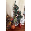 Image 3 : Winter Holiday Fun - Holiday Tree, Snowy Church, Ornaments, Nativity Scene, Pine Tree