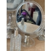 Image 4 : Vanity Mirrors and Perfume Bottle