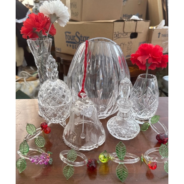 Assortment of Crystal & Clear Glassware w/ Fruity Napkin Holders