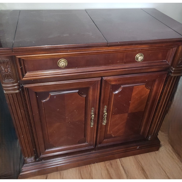 Cabinet with Drawer and Expandable Flaps 35 W, 18 D, 33 T