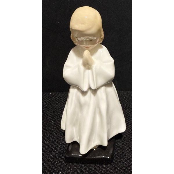 Doulton & Co Limited "Bedtime" HN 1978  Made in 1945 ( 4"tall)