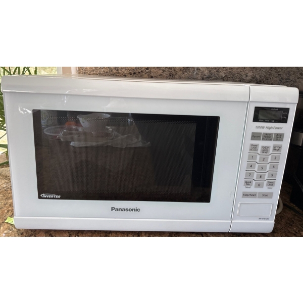 White Panasonic Microwave- Model# NN-ST642W