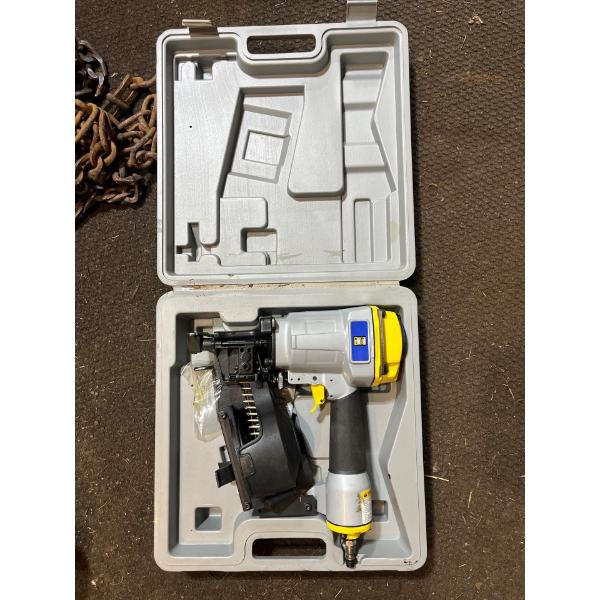 New air air nailer with case