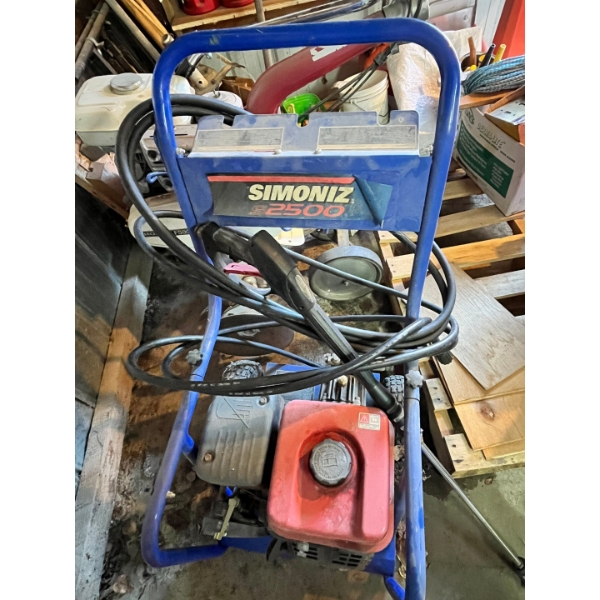 Simoniz S2500 Gas Pressure Washer. 2500 PSI, Mitsubishi 6.0 HP gasoline engine
