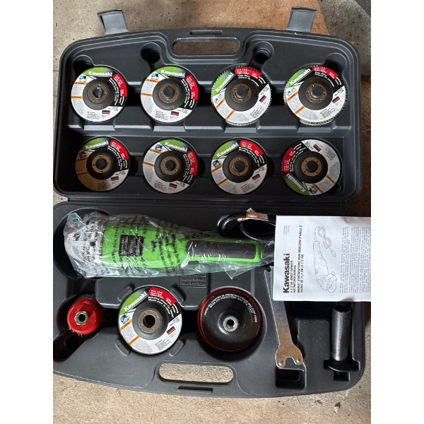 KAWASAKI 3.5 Angle Grinder NEW In Case w/ Accessories, 691202
