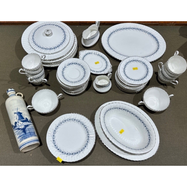 Paragon Fine Bone China Set 