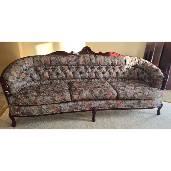 Lovely 3 Seater Floral Couch 93 w, 38 h, 31 d
