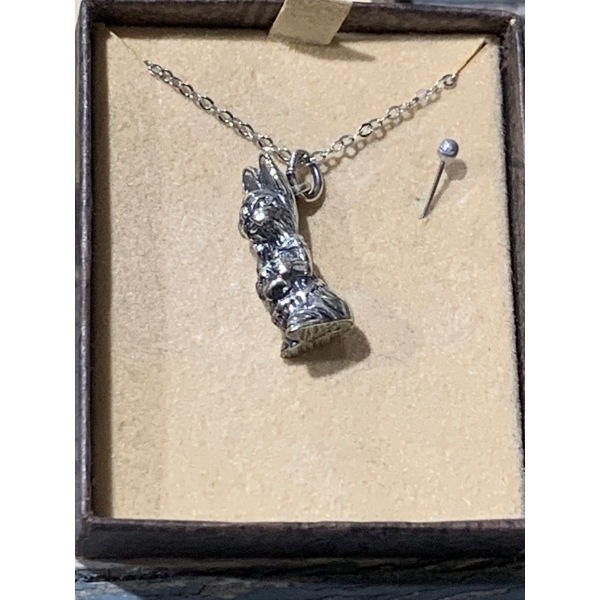 Pen Delfin - Sterling Stamped Chain w/ Rabbit Pendant 5.5g 