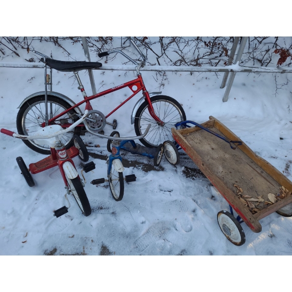 Leader Wagon 36 L, 15 W, 13 T, Rampar Banana Seat Bike Wheel to Wheel 58 W, 35 T and 2 Trikes