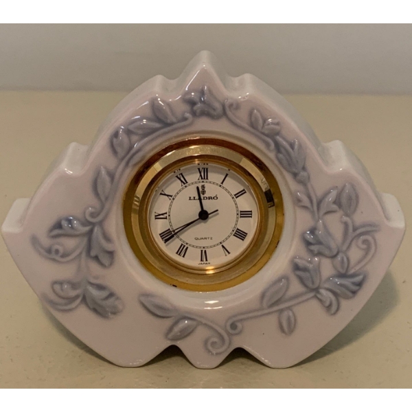 LLADRO  Porcelain Quartz Clock - 4W, 3.5T 