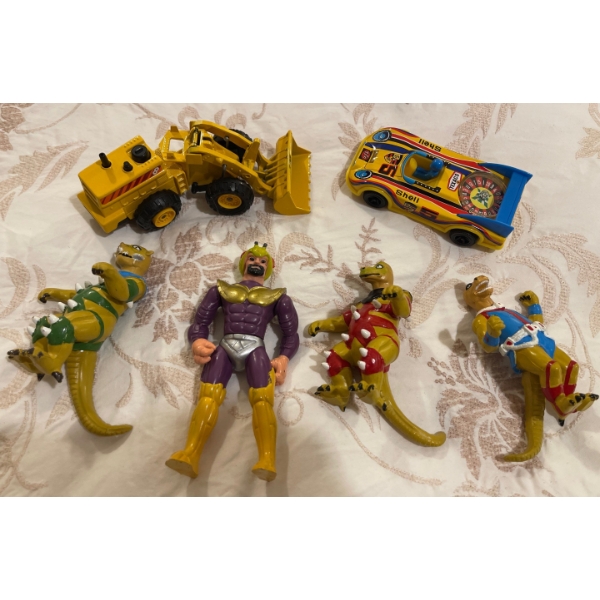 Collectable Playthings - Rare Insect Man 5T w/ Dinosaucers Dinoplativolos & More