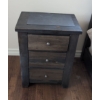 Image 2 : Pair of Wooden Nightstands 3 Drawers and Metal Handles 25Wx18.5Dx32.5H