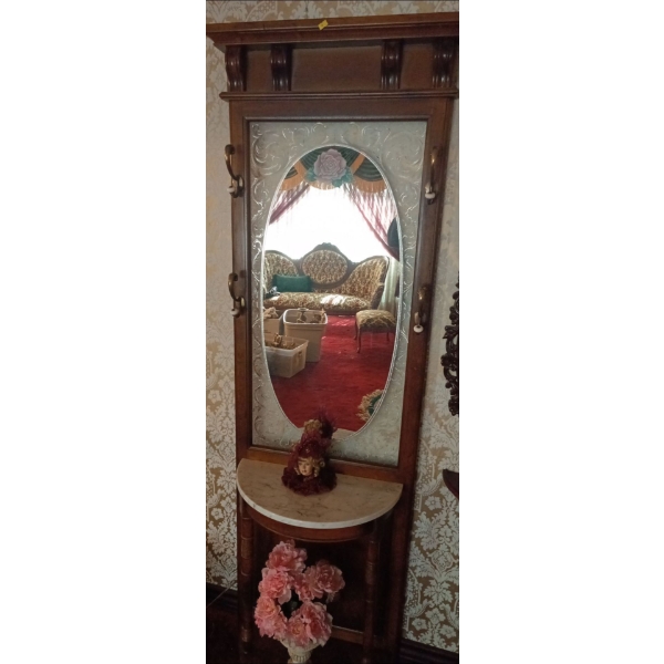 Lovely Wooden Stand with Mirror and Marble - 27W, 13D, 79T 