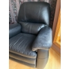 Image 3 : Black Leather Single Recliner - 36W, 35D, 39T 