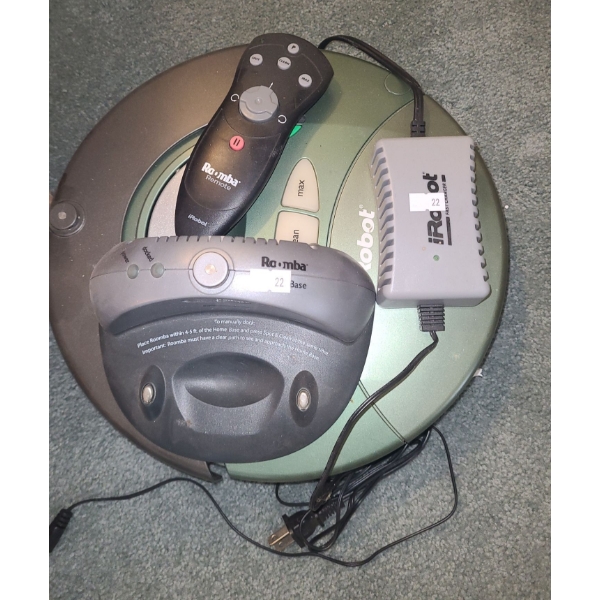 Roomba Model 4110 Robot Vacuum w/ Remote 