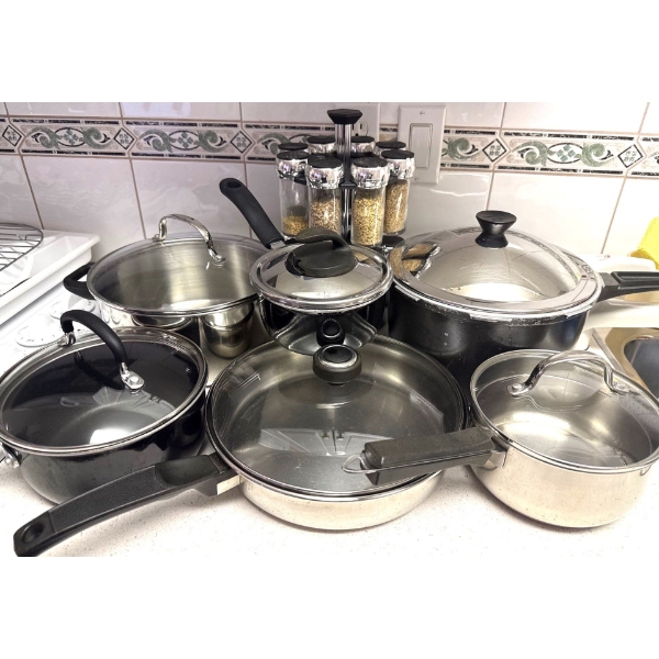 Cookware w/ Rotating Spice Rack 