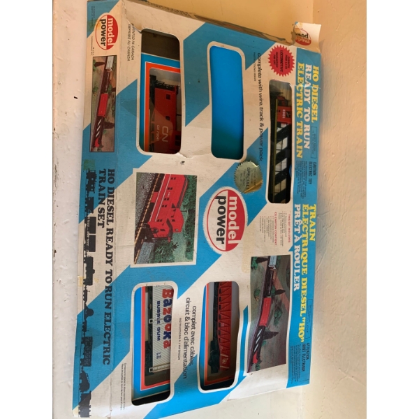 New in Box Vintage Model Power Trainset