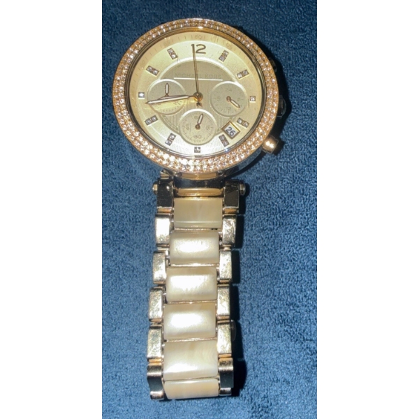 Ladies Micheal Kors Parker Chronograph Time Piece - Quartz
