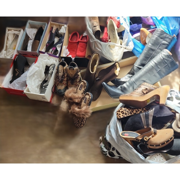 Mystery Lot 3- Assortment of Women's Shoes/ Mostly Betw. Size 6-7, Several New/ Others Lightly Worn