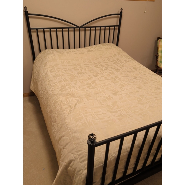 Double Bed Bundle - Head/Foot Board Frame Mattress BS Linens & Pillows