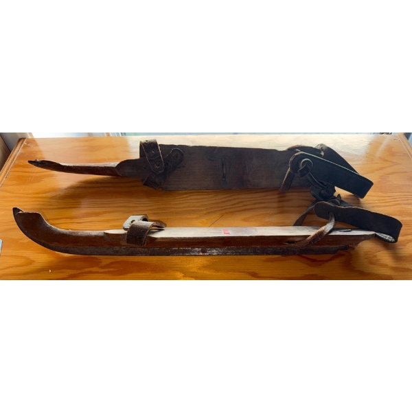 Antique Ice Skates 