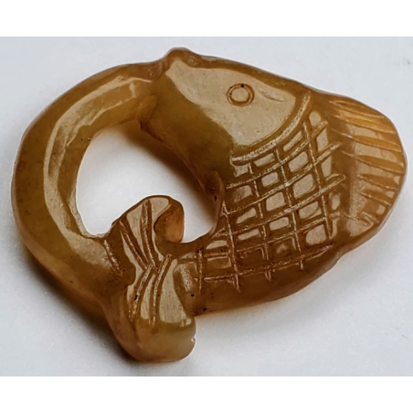 Hand-Carved Jade Fish (23.5 ct, 30×26×5.5 mm)