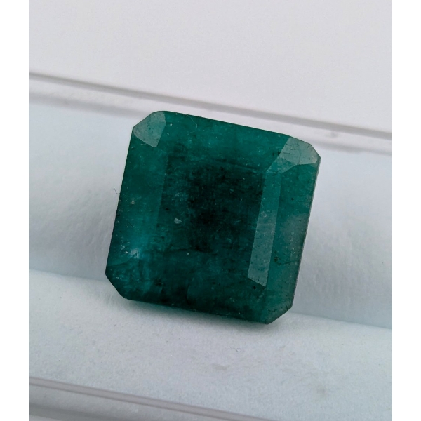 ($9,075 Appraisal) - 6.05 ct Certified Emerald gemstone 