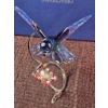 Image 6 : Swarovski Crystal Hummingbird Figurine with Floral Accent and Metal Stand