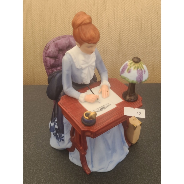 Avon's 100- 1986 President's Club Albee Award Figurine
