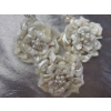 Image 5 : Incredible Handcrafted Mother-of-Pearl Floral Necklace and Earrings Set