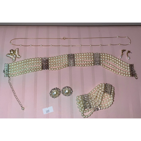 Vintage Fashion Pearls & More
