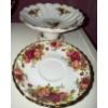 Image 4 : Royal Albert Old Country Roses Fine Bone China Servingware Collection